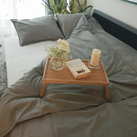 Loui Navarinou Comfy Selanik